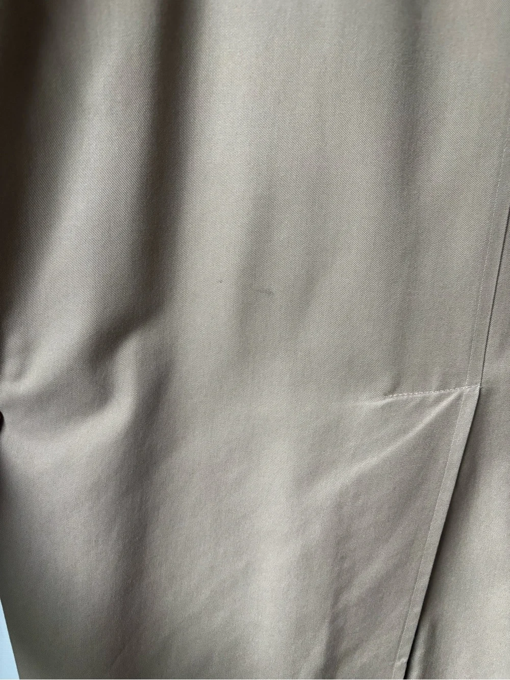 Burberry Beige Trench Coat with Signature Check Lining - Picture 8 of 8